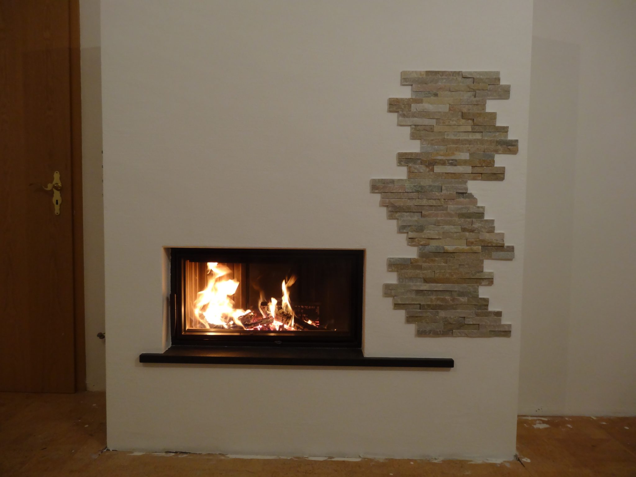 Frontkamin