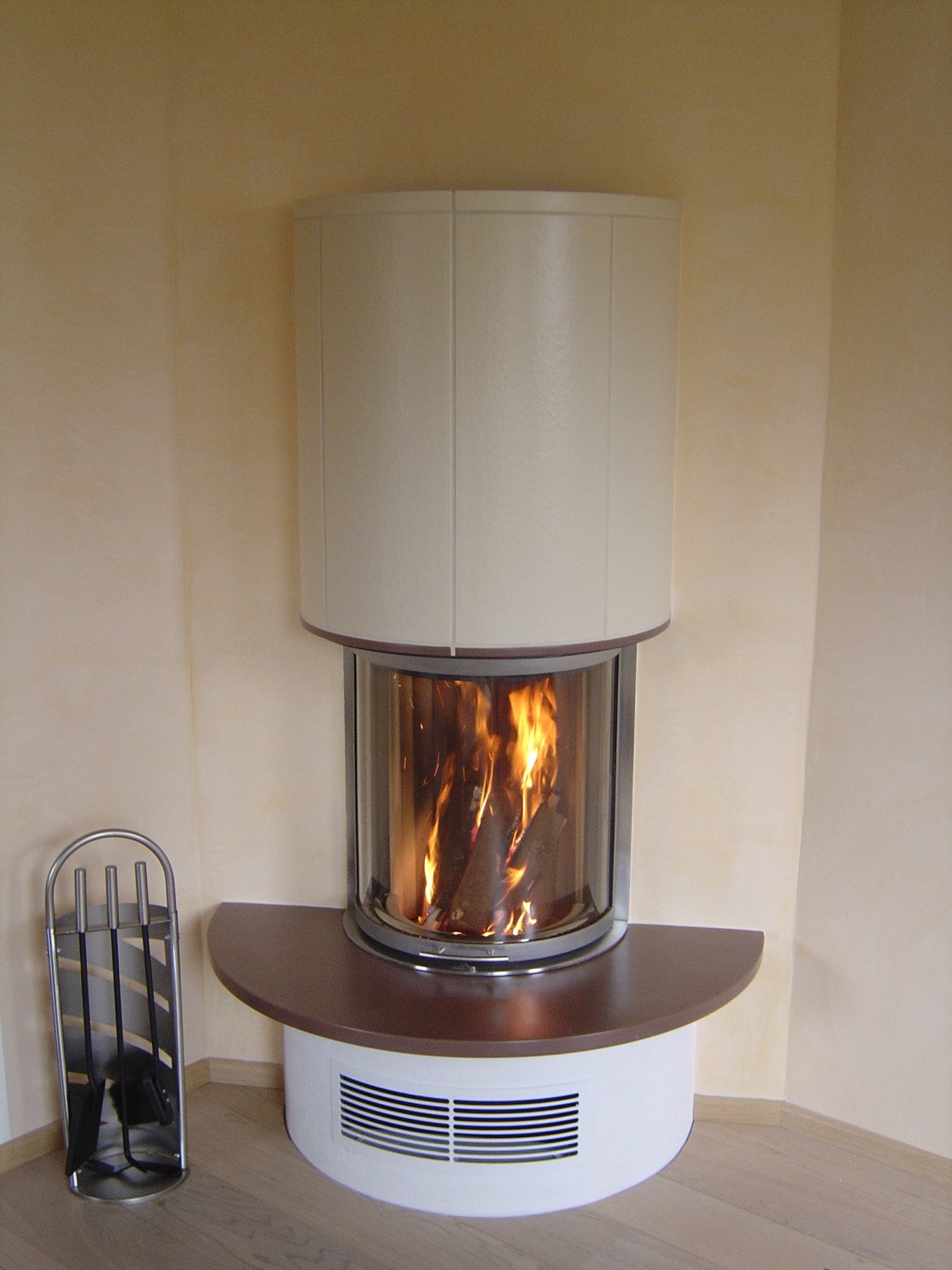 Kamin rund